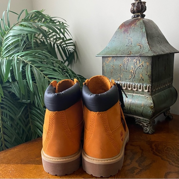 Timberland Premium 6” Waterproof Bright Orange Boots - Picture 5 of 8